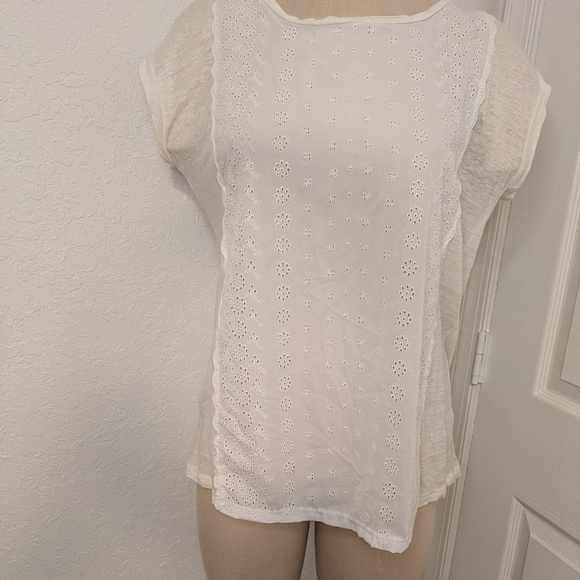 Elegant White Lace Women's Top - Picture 5 of 12